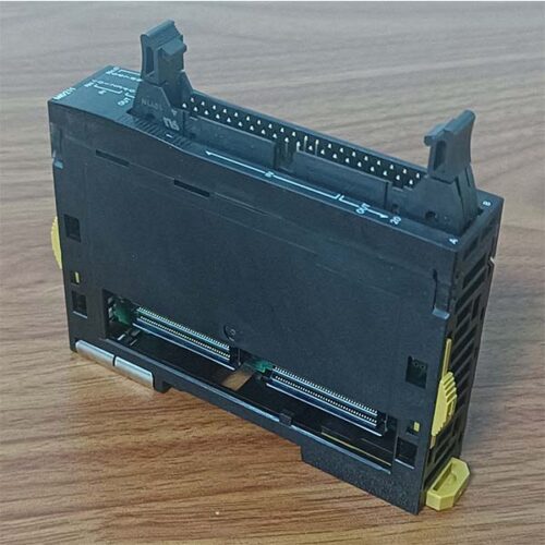 Omron Automation CJ2M-MD211 PLC Expansion Module